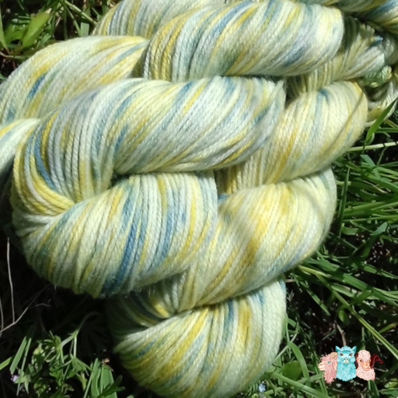 Laine à tricoter en mérinos gradient de vert au jaune, fabrication française